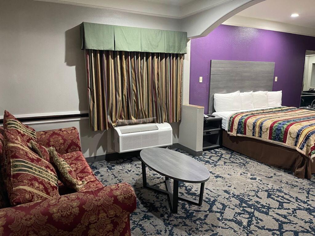 Scottish Inn And Suites אלווין מראה חיצוני תמונה