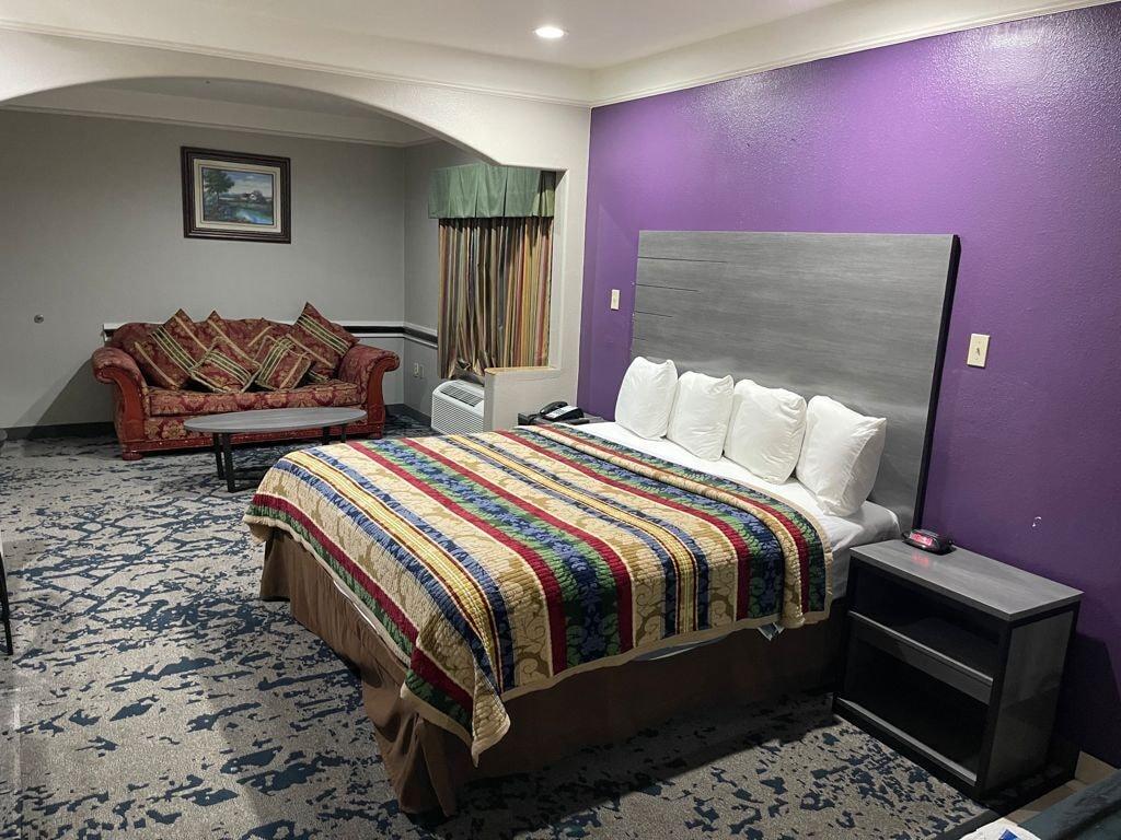 Scottish Inn And Suites אלווין מראה חיצוני תמונה