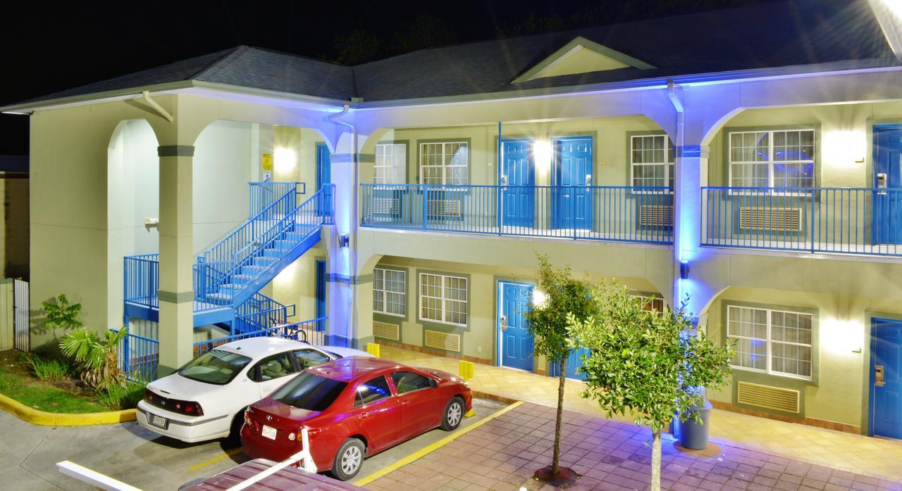 Scottish Inn And Suites אלווין מראה חיצוני תמונה
