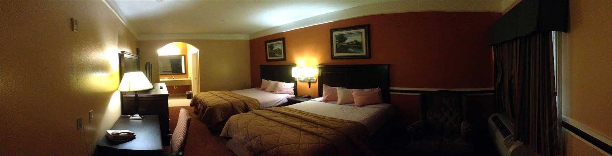 Scottish Inn And Suites אלווין מראה חיצוני תמונה